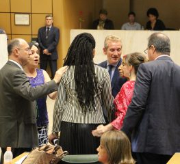 “TIRAR PESSOAS TRANS DO BANHEIRO A TAPAS”, É O QUE DEPUTADO DOUGLAS GARCIA, DO PARTIDO DE BOLSONARO, DIZ QUE VAI FAZER