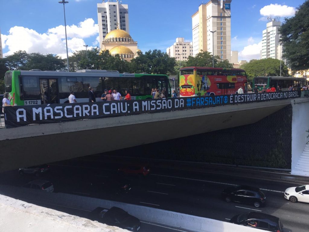 CHAMADA PARA A GREVE GERAL TOMA AS RUAS