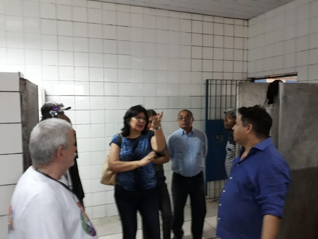 BETH SAHÃO VISITA ALBERGUES QUE SERÃO FECHADOS EM SÃO PAULO