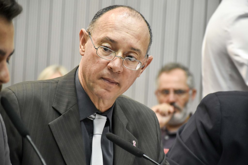 PT DEFENDE MAIS TRANSPARÊNCIA E RECURSOS PARA A EDUCAÇÃO NA LDO DE 2021