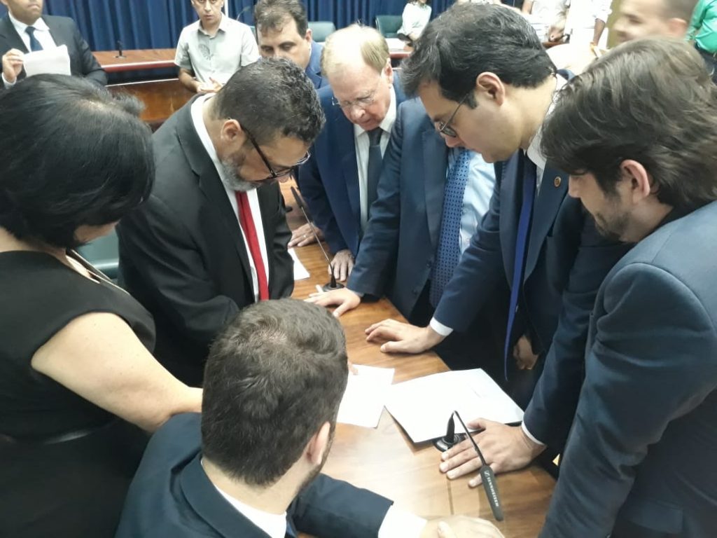 DEBATE SOBRE ORÇAMENTO 2020 SERÁ TRAVADO AMANHÃ EM PLENÁRIO