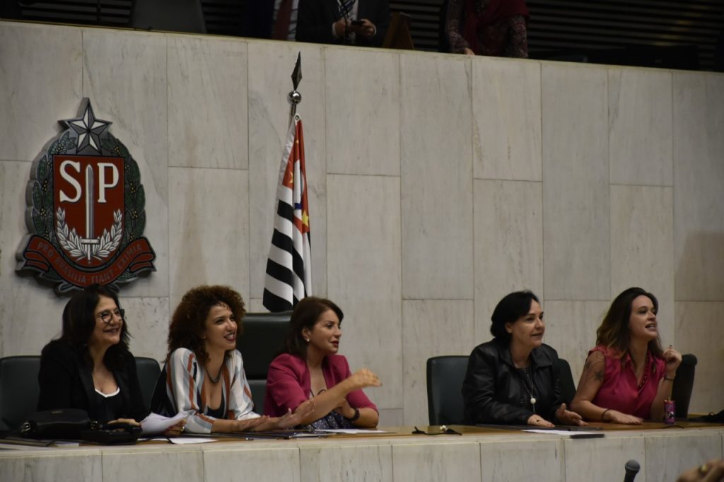 Cena Política, 5 de dezembro