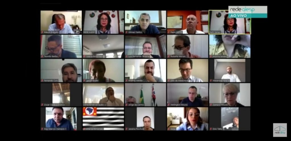 DEPUTADOS DISCUTEM URGÊNCIA PARA PROJETO DE CORTE DE DESPESAS NA ALESP