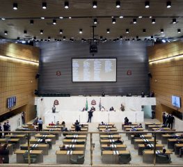 Bancada do PT faz declaração de voto contra o PL 529