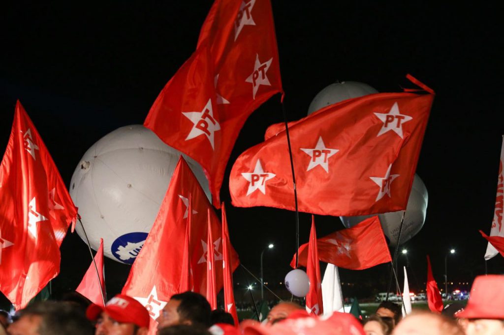 A POLÍTICA E SEUS TEMPOS