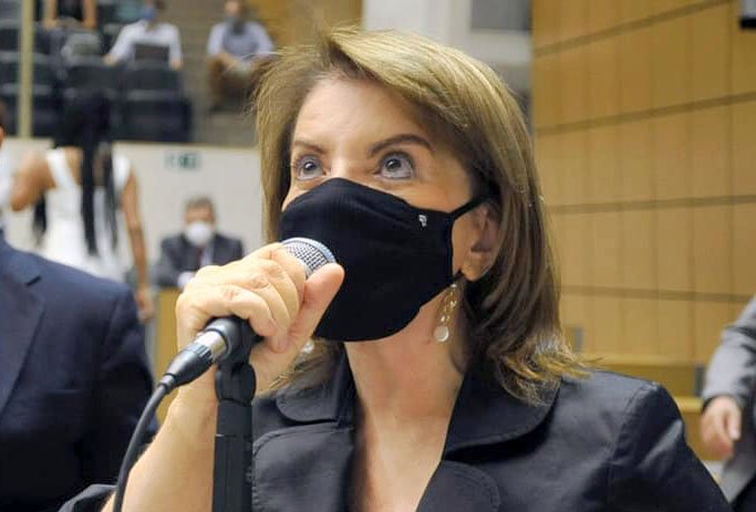 PROFESSORA BEBEL É A NOVA LÍDER DA BANCADA DO PT NA ALESP