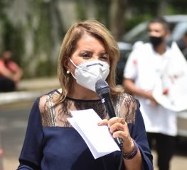 Vacina é para salvar a vida de todos e gratuitamente