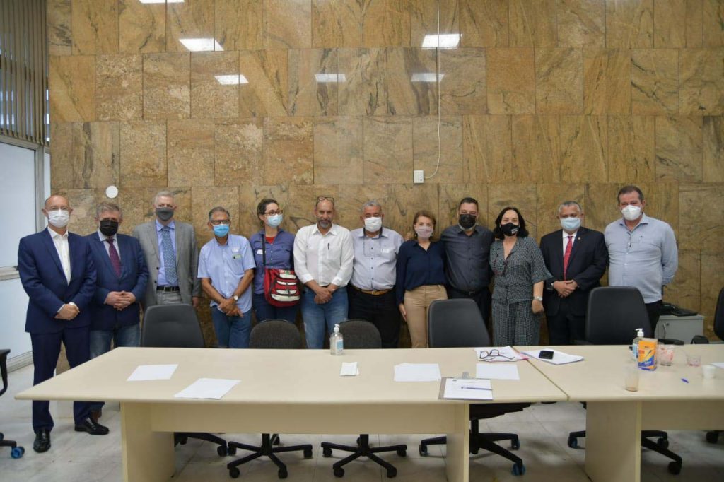 PETISTAS ADIAM VOTAÇÃO DE PL QUE REGULARIZA A GRILAGEM