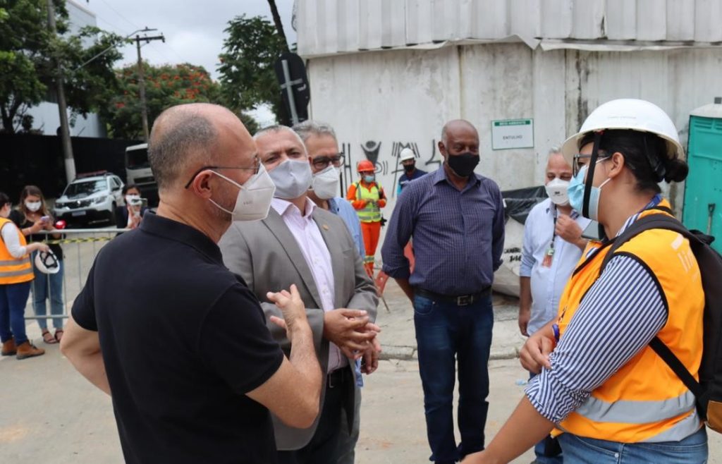 Sexta-feira, 4 de fevereiro