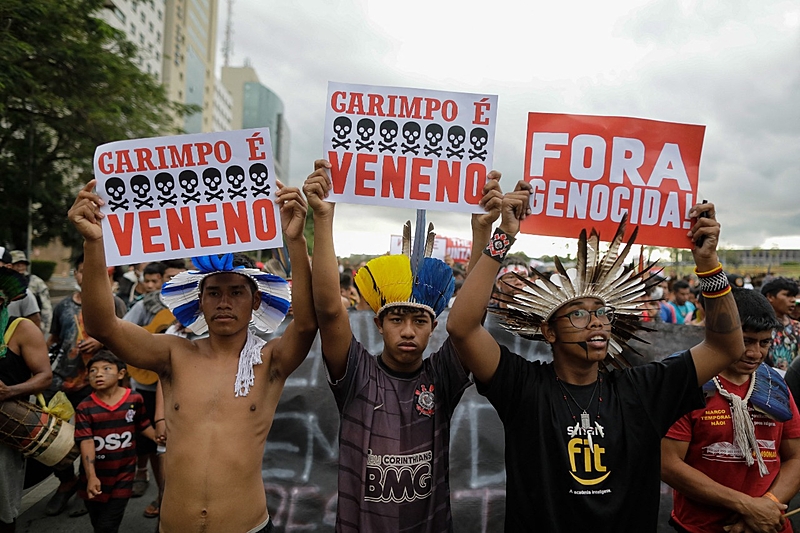 Terça-feira, 19 de abril