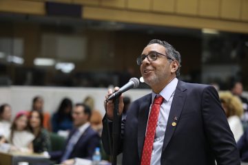 Lei que oferece tratamento a pessoas viciadas em jogos e apostas online é sancionada