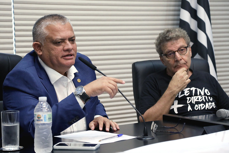 DR. JORGE DISCUTE AGENDA PELO DIREITO A MORADIA