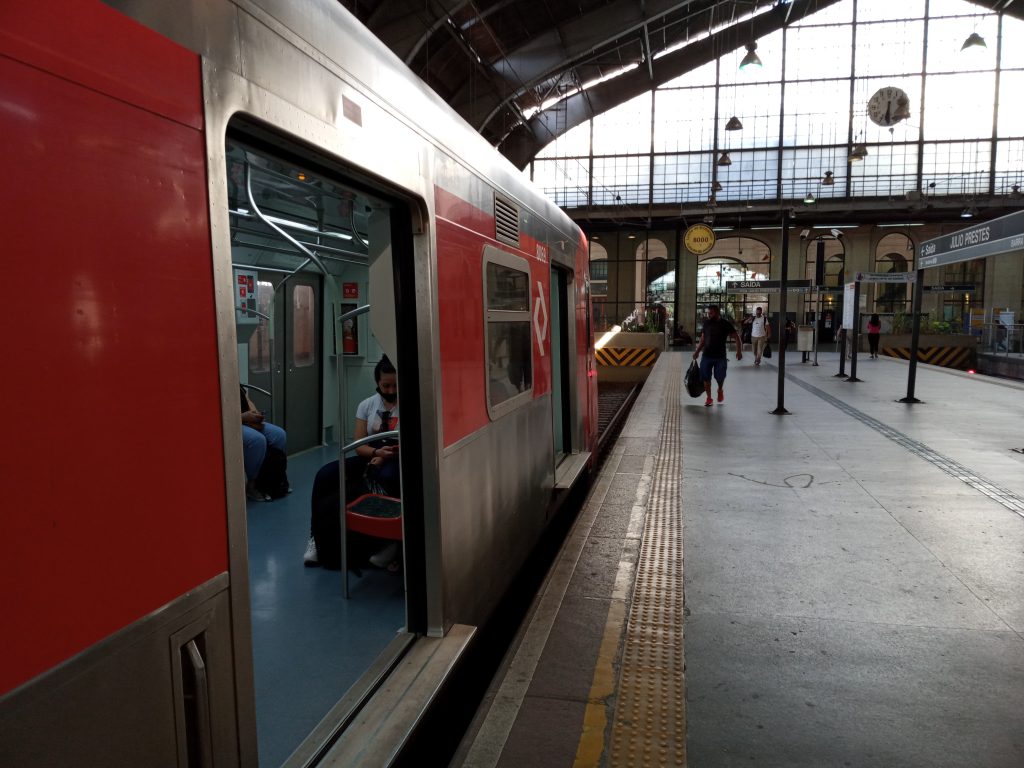 PT faz audiência contra privatização da CPTM