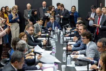 Aprovado abono para servidor público com salário abaixo do mínimo regional