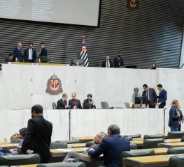 Assembleia aprova PL de governador após boicote da base
