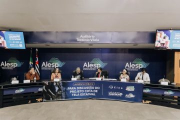 AUDIÊNCIA DEBATE COTA PARA PRODUÇÃO LOCAL EM SALAS DE CINEMA