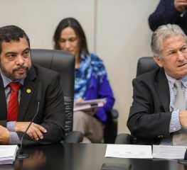 SÃO PAULO PODERIA AJUDAR MAIS O BRASIL, DIZ TATTO A SECRETÁRIO