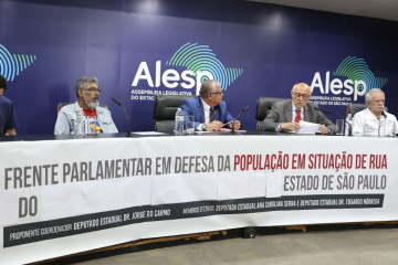 Movimentos em defesa da população de rua pedem dignidade e moradia