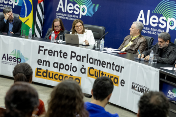 Frente enfatiza políticas de cultura e educação para todo o Estado