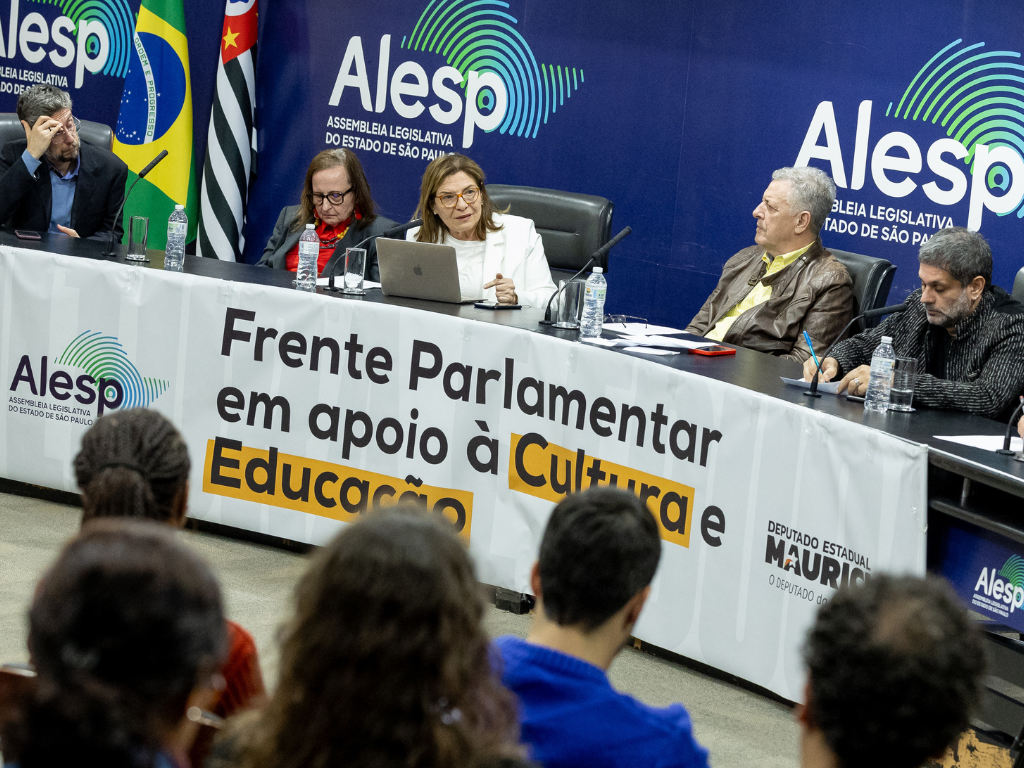 Frente enfatiza políticas de cultura e educação para todo o Estado