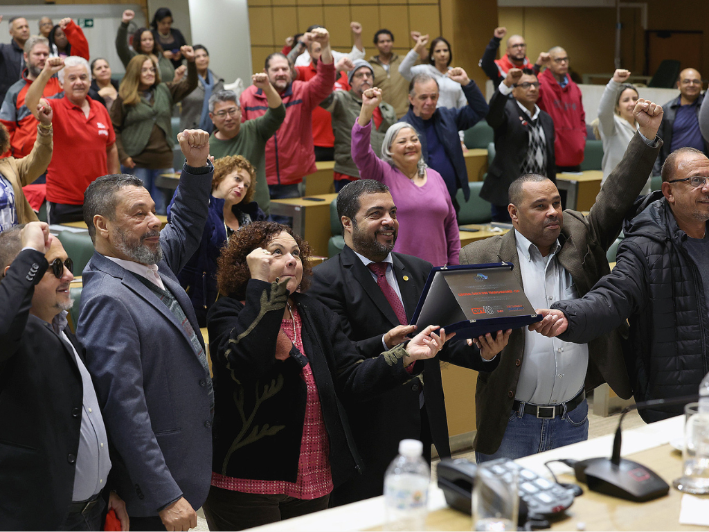 Sessão solene na Alesp homenageia os 40 anos da CUT