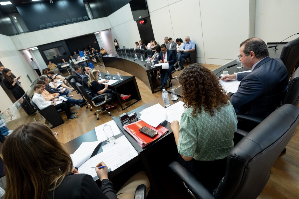 COMISSÃO APROVA RESSARCIMENTO DE SUCESSORAS DAS CONCESSIONÁRIAS PRIVATIZADAS