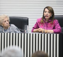 Bebel defende mobilização permanente contra a retirada de recursos da educação