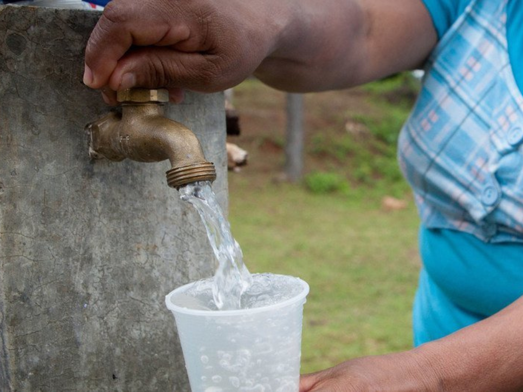 Base de Tarcísio quer impedir discussão de PL que privatiza a Sabesp