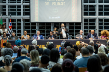 Na entrega do Prêmio Zumbi, petistas celebram avanços da luta contra o racismo