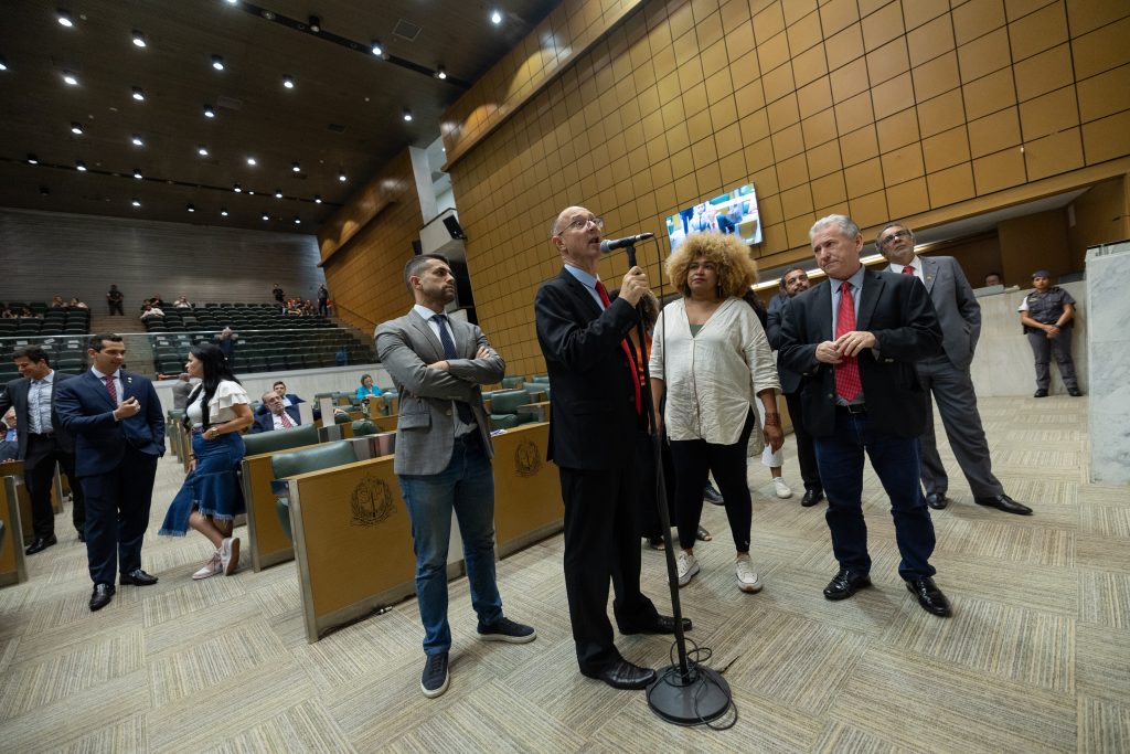 TARCÍSIO MANTÉM ROTA DOS TUCANOS NO ORÇAMENTO DO ESTADO DE 2024