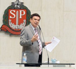 Pesar pelo falecimento do deputado Campos Machado