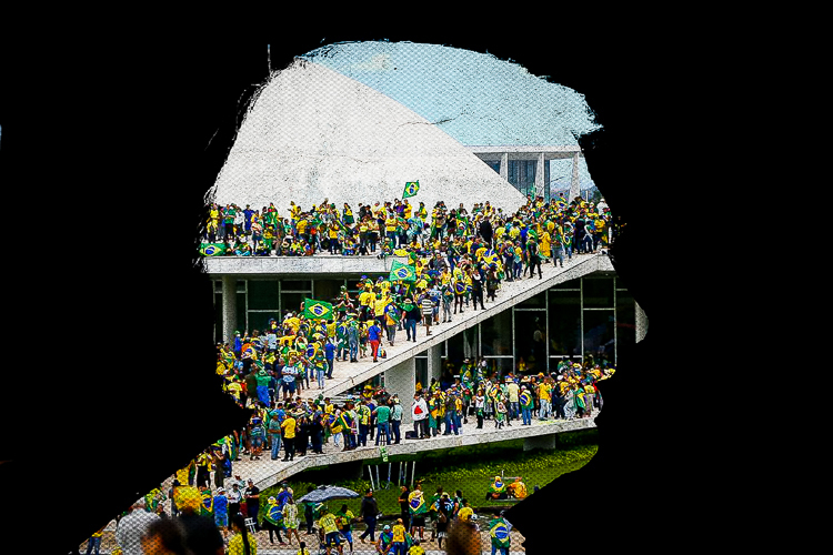 Hora da verdade: julgar e punir Bolsonaro e todos os comandantes do golpe