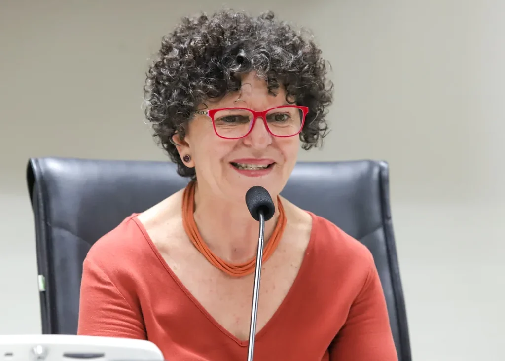 Solidariedade à vereadora Rai de Almeida