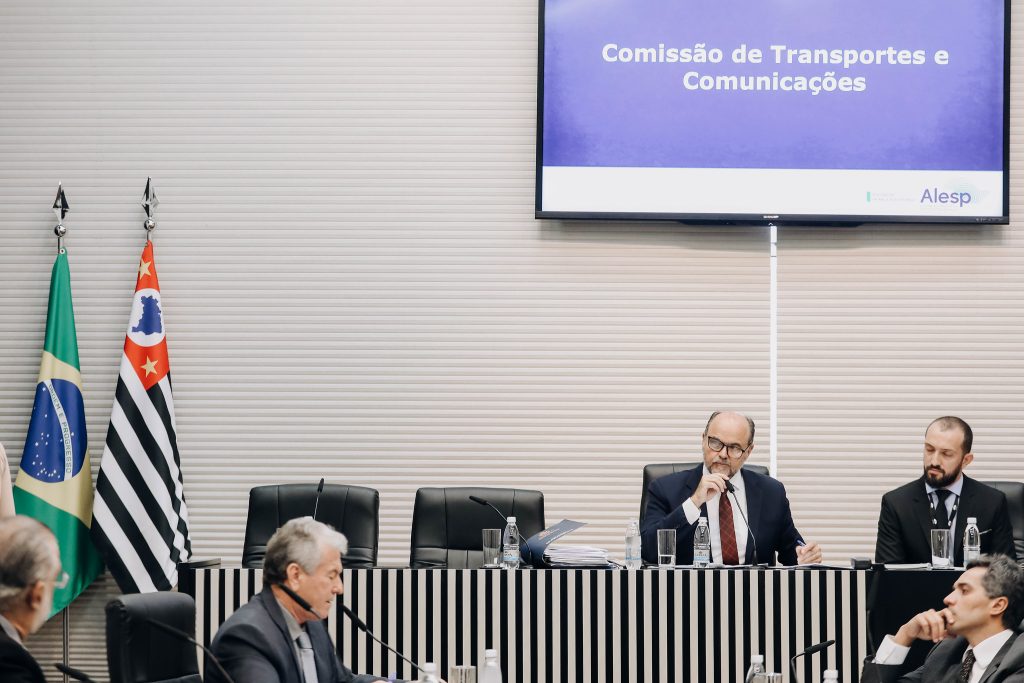 Isenção para veículos elétricos proposto por deputado do PT tem parecer favorável na Comissão de Transportes