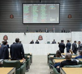 Governador consegue aprovar prorrogação venda de terras públicas