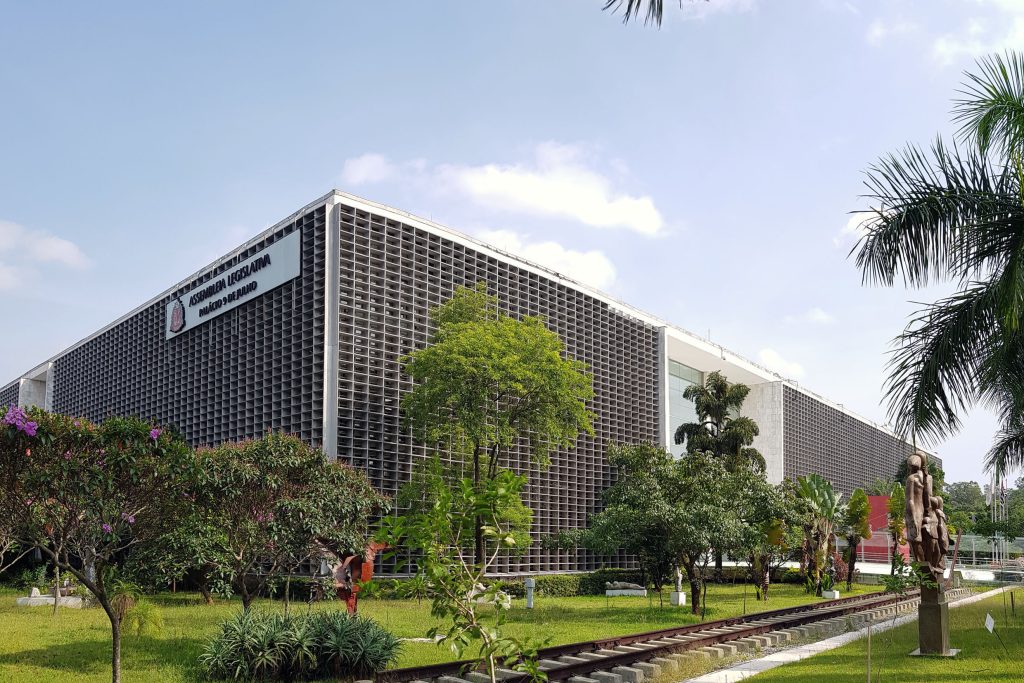 Petistas defendem critérios para a outorga de honraria do Poder Legislativo