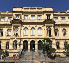 PT pede ao Ministério Público apuração de indícios de conflito interesse e de apologia ideológica na gestão da Secretaria da Educação