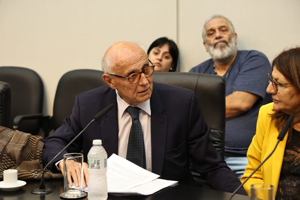 COMISSÃO QUER OUVIR PRESIDENTE DA AMIL SOBRE CANCELAMENTO DE PLANOS DE SAÚDE PARA AUTISTAS