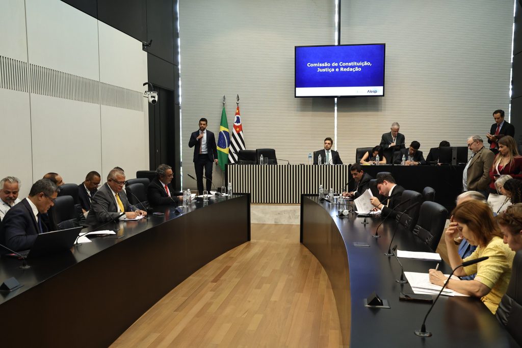 Importantes propostas petistas são aprovadas na CCJR