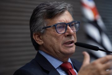 Em PL, Simão proíbe publicidade de sites e aplicativos de apostas em SP