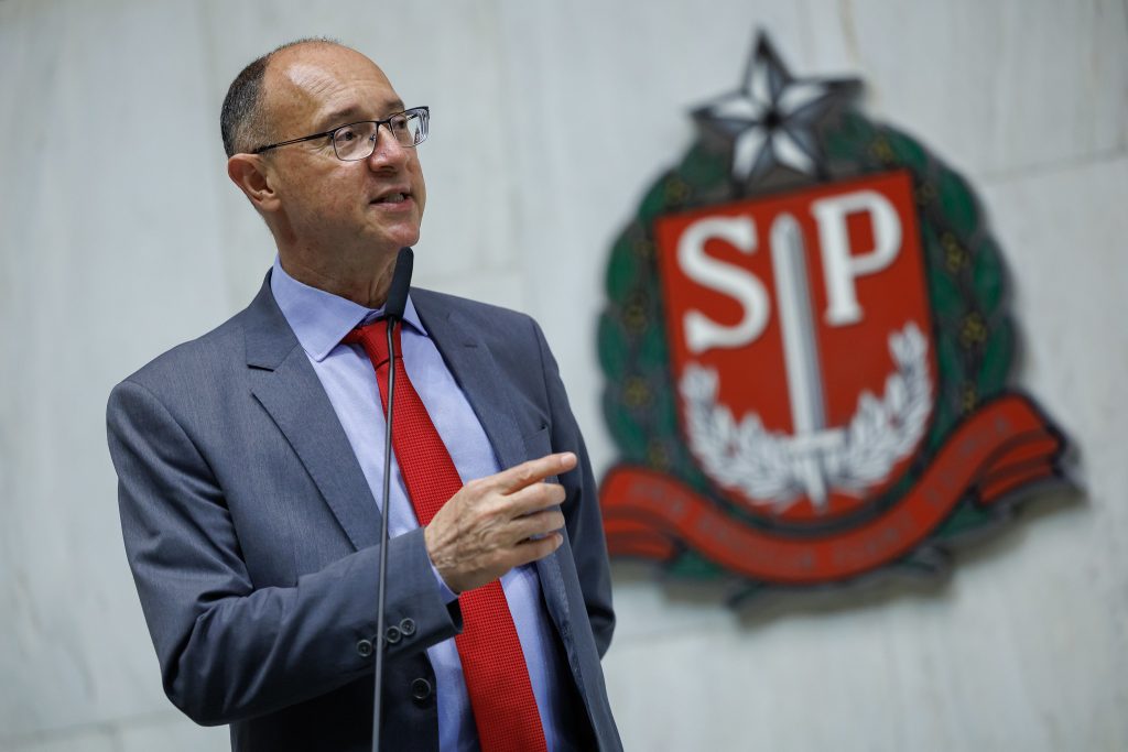 Líder do PT na Alesp cobra Tarcísio por ‘reorientação’ da PM paulista
