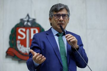 Simão Pedro pede investigação do MP contra Tarcísio e Derrite