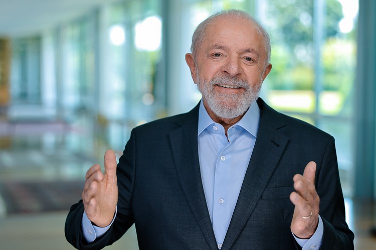 Lula anuncia ao país pagamentos do Pé-de-Meia e gratuidade total no Farmácia Popular