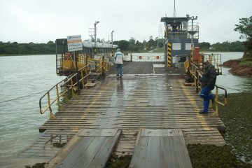 Mesmo sem informações, base de Tarcísio aprova privatização de balsas