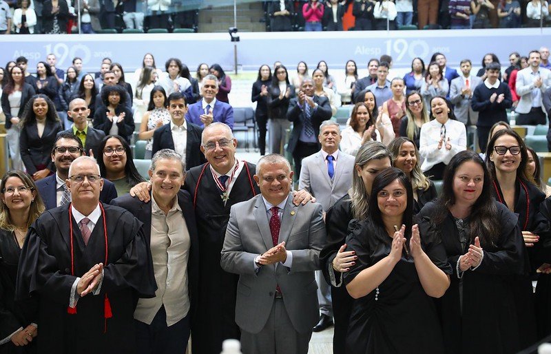 Deputado Dr. Jorge do Carmo homenageia Wagner Ginotti