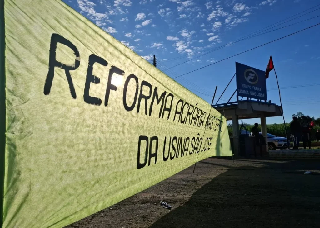 Parlamentares denunciam violência policial contra sem-terra em Rio das Pedras