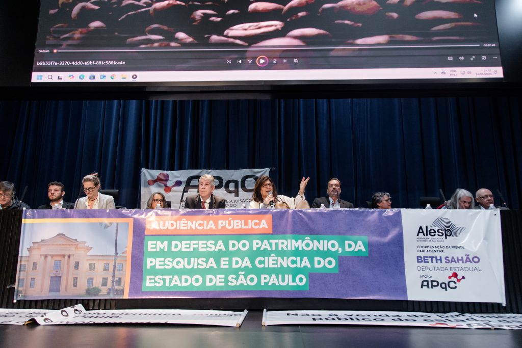 Cientistas e pesquisadores criticam venda de áreas dos institutos de pesquisa e PLC 9