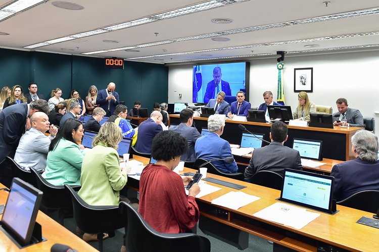 PT: suspensão de mandato de bolsonarista por violência de gênero é marco histórico