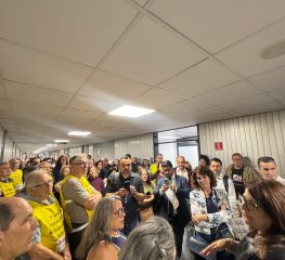 Base de Tarcísio aprova projeto que precariza a carreira dos pesquisadores científicos de SP