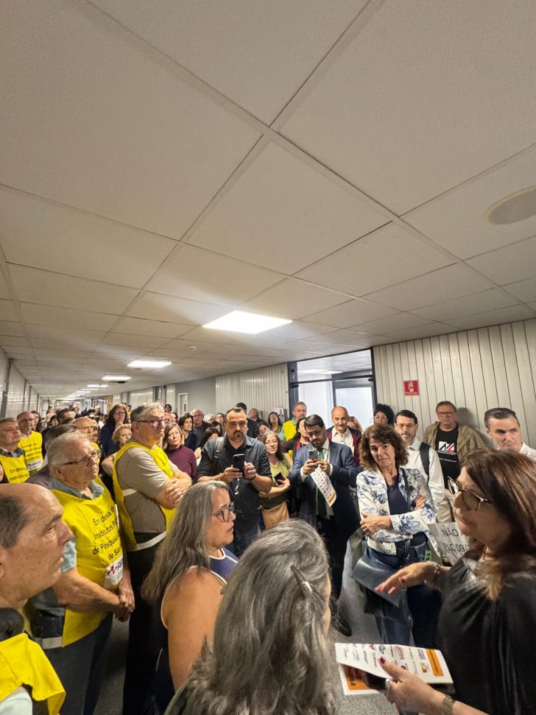 Base de Tarcísio aprova projeto que precariza a carreira dos pesquisadores científicos de SP